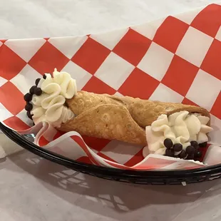 Cannoli