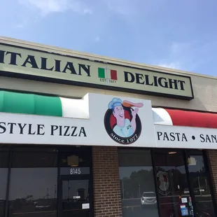 If you&apos;re at the Legends don&apos;t waste your time and money on one of their chain restaurants.