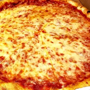 Standard cheese pizza