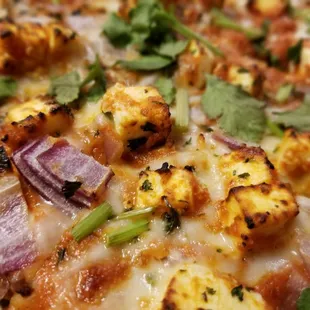 a close up view of a pizza