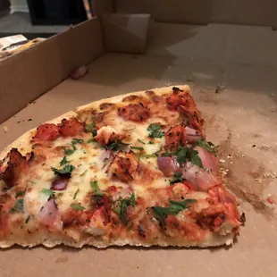 Tandoori chicken pizza