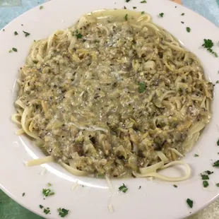 Linquini with white Clam sauce