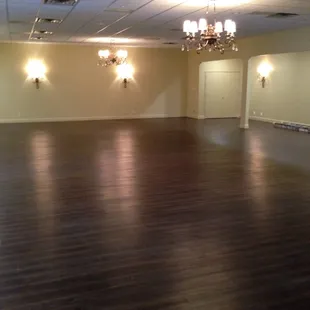 The dinning room seating for 230 great for bridle events