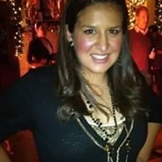 Sarah V.