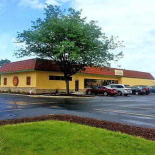 The Italian House is located at 1603 E Racine St, Janesville, WI