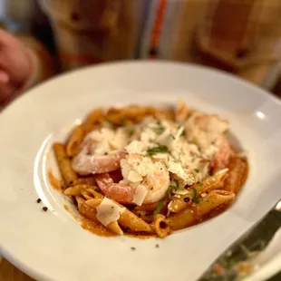 Alla vodka with shrimp