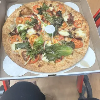 Roma Prosciutto Pizza