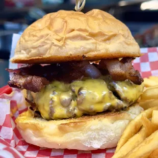 Bacon Cheeseburger