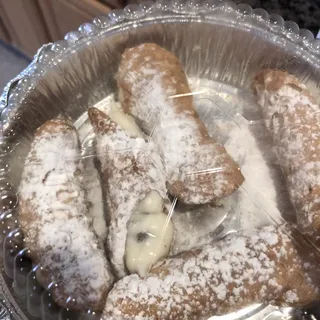 Cannolis