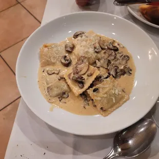 Ravioli Funghetto