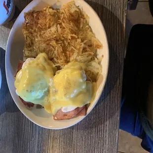 Eggs benedict