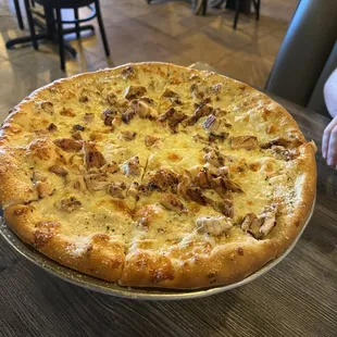 Chicken Alfredo Pizza