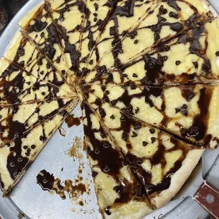 Dessert pizza