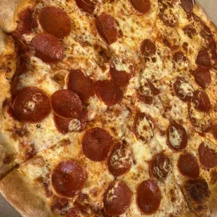 XL pepperoni pizza