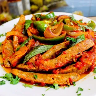 Sausage &amp; Green Peppers over Spaghetti