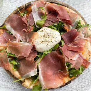 Prosciutto &amp; Burrata pizza was great