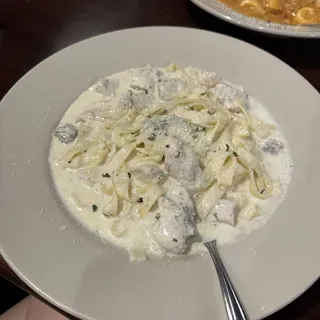 Fettuccine Alfredo with Chicken