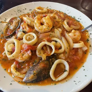 Zuppa Di Pesce