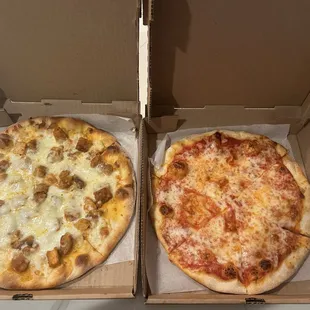 Buffalo chicken, pizza and cheese pizza