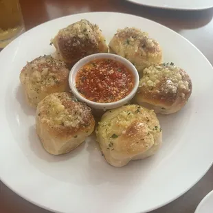 Garlic knots