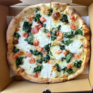 10&quot; Primavera Bianca. YUMMY!