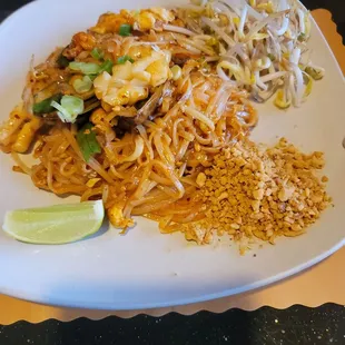 Seafood Pad Thai