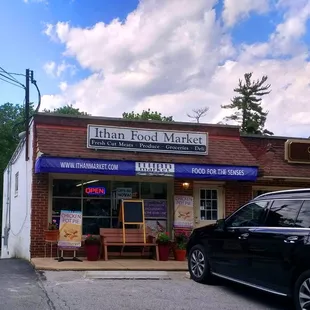 Ithan Food Market - storefront