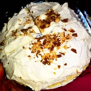 Ithan Food Market - banana cream pie