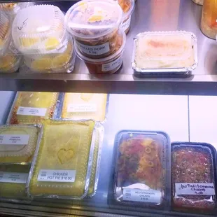 Ithan Food Market - refrigerated entrees and sides