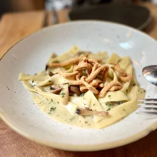 TRIA E FUNGHI $28: TRUMPET ROYALE, ROSEMARY, TRIA FRITTA