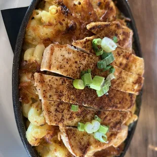 Blackened chicken with baked Mac and cheese