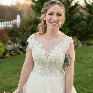 Sara T.