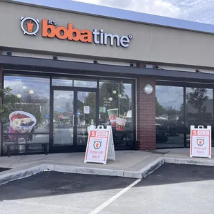 Parking available for pick up