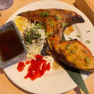 Grilled Yellowtail Collar (Hamachi Kama)