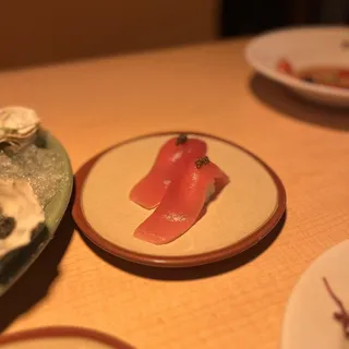 Bluefin Tuna Sushi (2pcs)