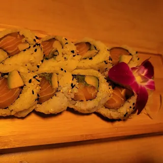 Salmon Avocado Roll