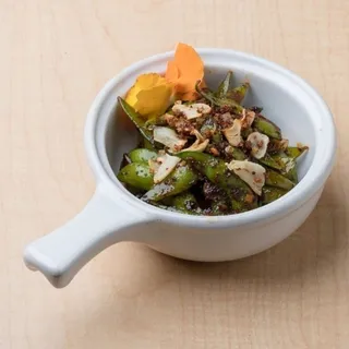 Spicy Garlic Edamame