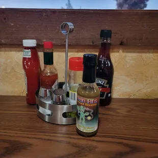 Tableside condiments