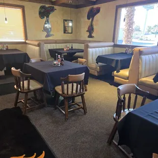 Cozy spot to enjoy a meal