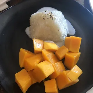 Mango with Sweet Sticky Rice