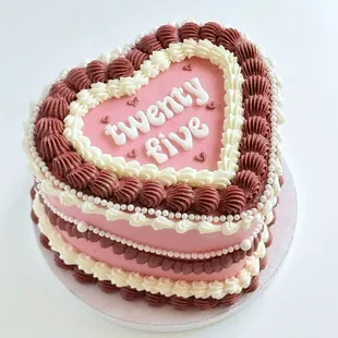 6&quot; vintage heart cake