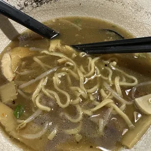 ramen and noodles, food