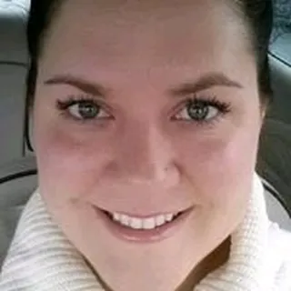 Rachelle S.
