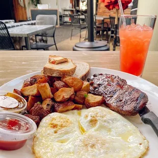 Steak &amp; Egg + Strawberry Lemonade
