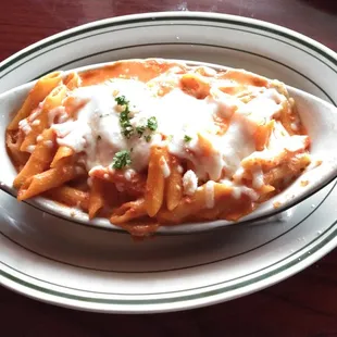 Around midweek, the baked ziti is one of the lunch special choices.  Baked ziti with a crust is great; I&apos;m just not a big fan of ricotta.