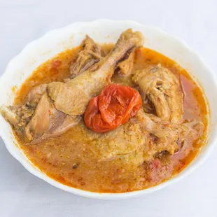 Spicy chicken stew/Sauce Kédjénou.