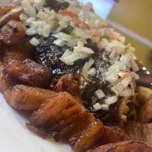 Braised fish with a side of plaintains