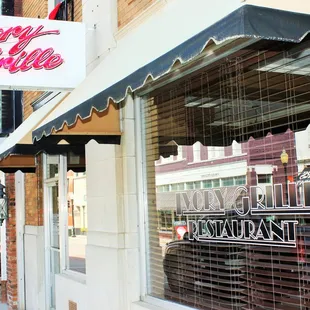 Ivory Grill Restaurant- a must see in the Heartland!