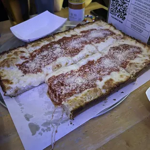 Cheese Detroit Pizza