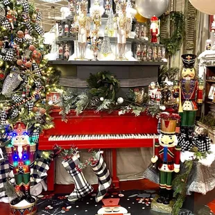 11/4/21 VIP PRIVATE CHRISTMAS PARTY EVENT  WOW!!